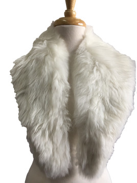 Fur Collar Round Edge White