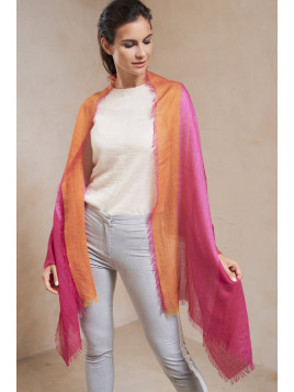 SATELITE SHAWL FUCSIA